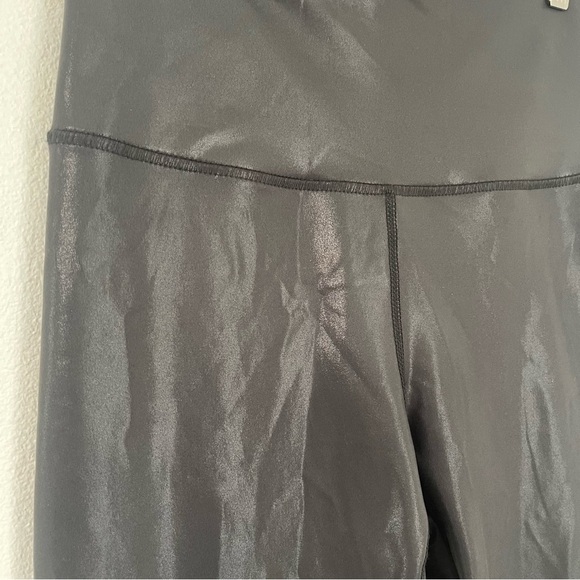 Wildfox Women's Pants Dylan Leggings Black Faux Leather Stretchy Shiny Size M - Picture 3 of 10